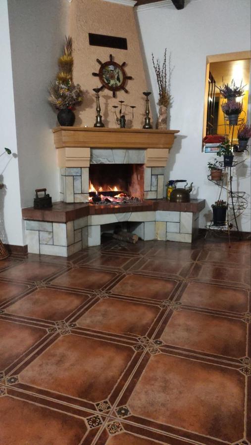 Лелеч Otel Tatariv Dış mekan fotoğraf