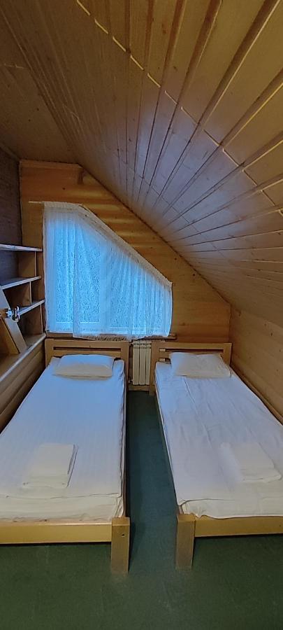 Лелеч Otel Tatariv Dış mekan fotoğraf