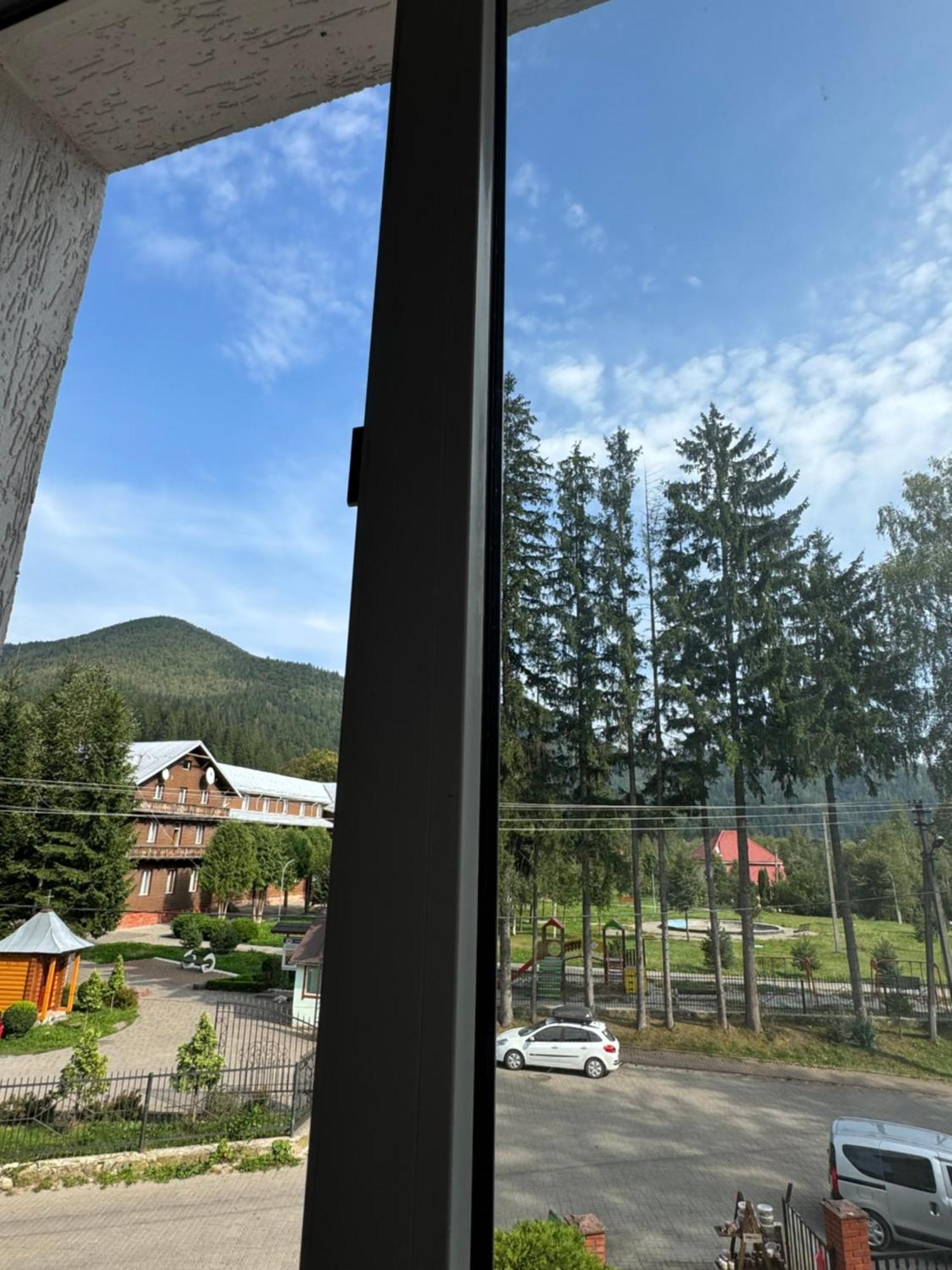 Лелеч Otel Tatariv Dış mekan fotoğraf